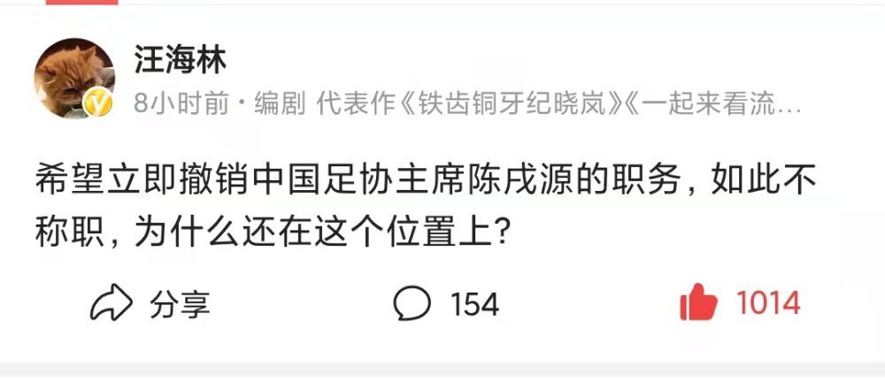 脱岳裙子从后面挺进去小说